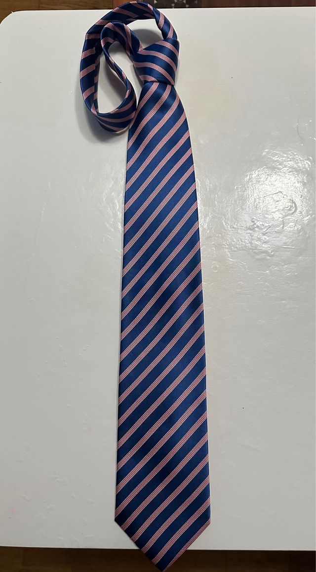 Corbata Azul Marina Con Rayas Rosas