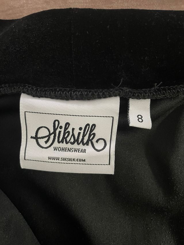 Falda y top Siksilk
