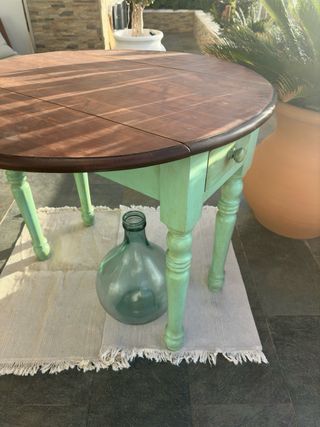 Bellissimo tavolo antico in legno restaurato