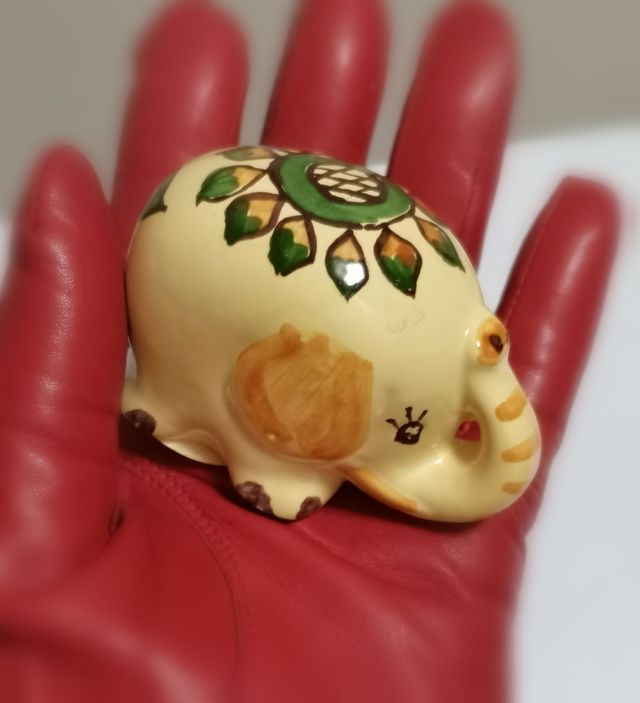 Piccolo Elefante Buona Sorte, Italia