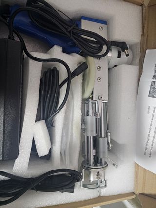 Tufting gun