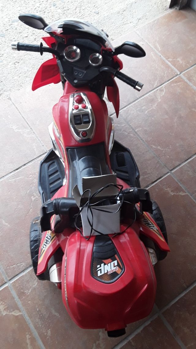 Moto de juguete para niños