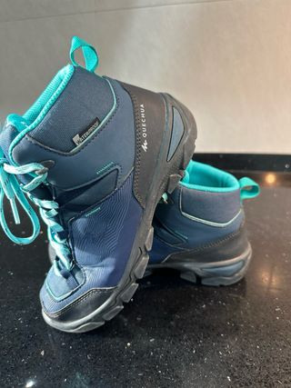 BOTAS MONTAÑA QUECHUA WATERPROOF TALLA 36