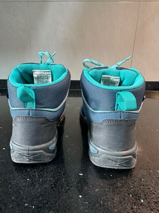 BOTAS MONTAÑA QUECHUA WATERPROOF TALLA 36