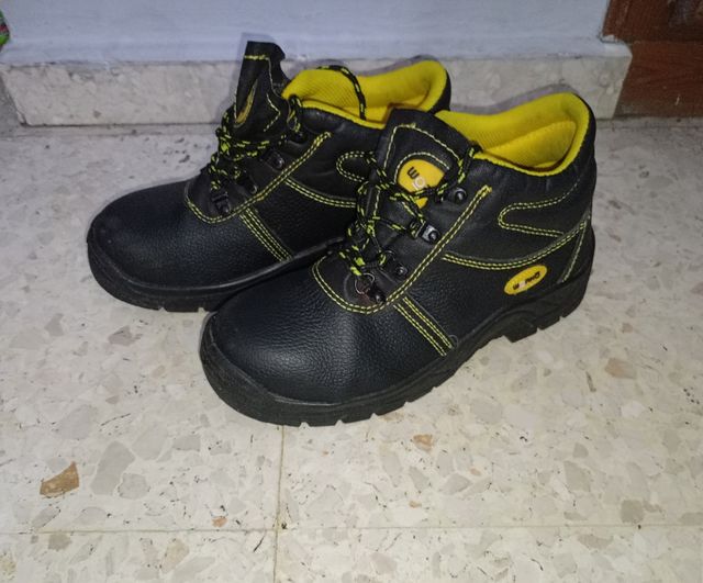 ✅ Botas de trabajo
