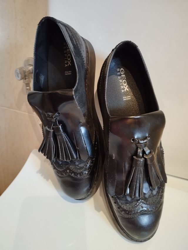 Zapato negro de mujer GEOX