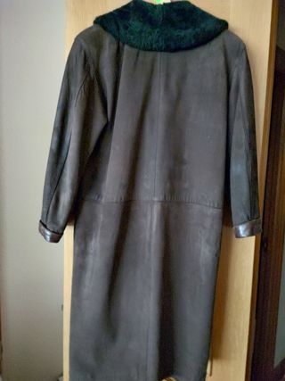 Abrigo de piel de vacuno