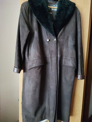 Abrigo de piel de vacuno