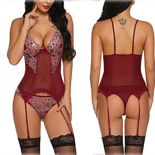 Conjunto lenceria roja fin de año