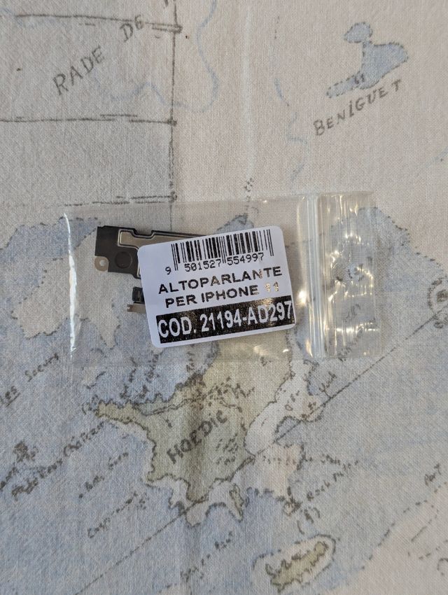 Apple iPhone 11 speaker