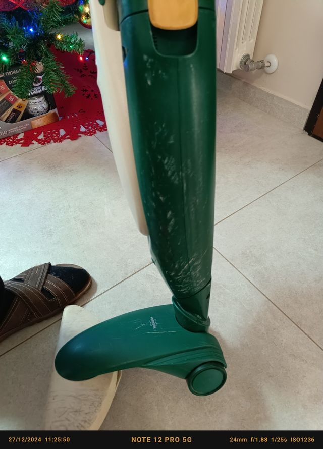 Aspirapolvere vorwerk kobold 135