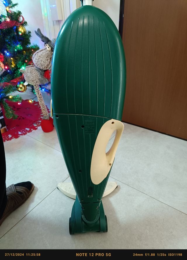 Aspirapolvere vorwerk kobold 135