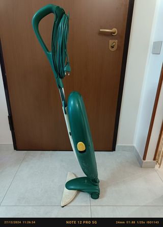 Aspirapolvere vorwerk kobold 135