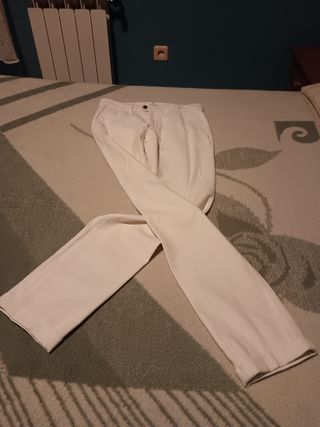 Pantalón hombre Mango