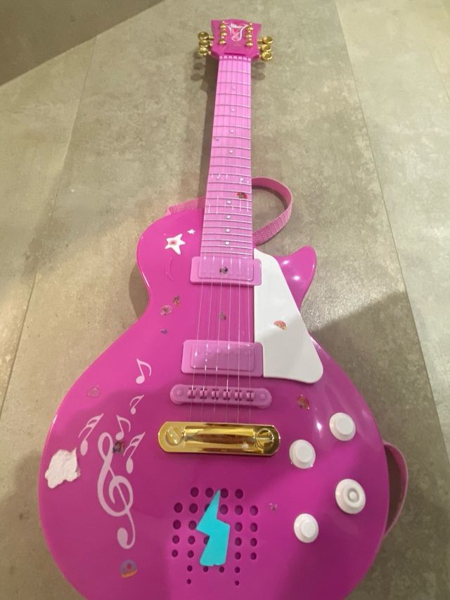 Guitarra rosa Simba Toys