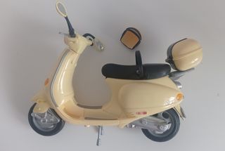 MOTO BARBIE COLOR VAINILLA 