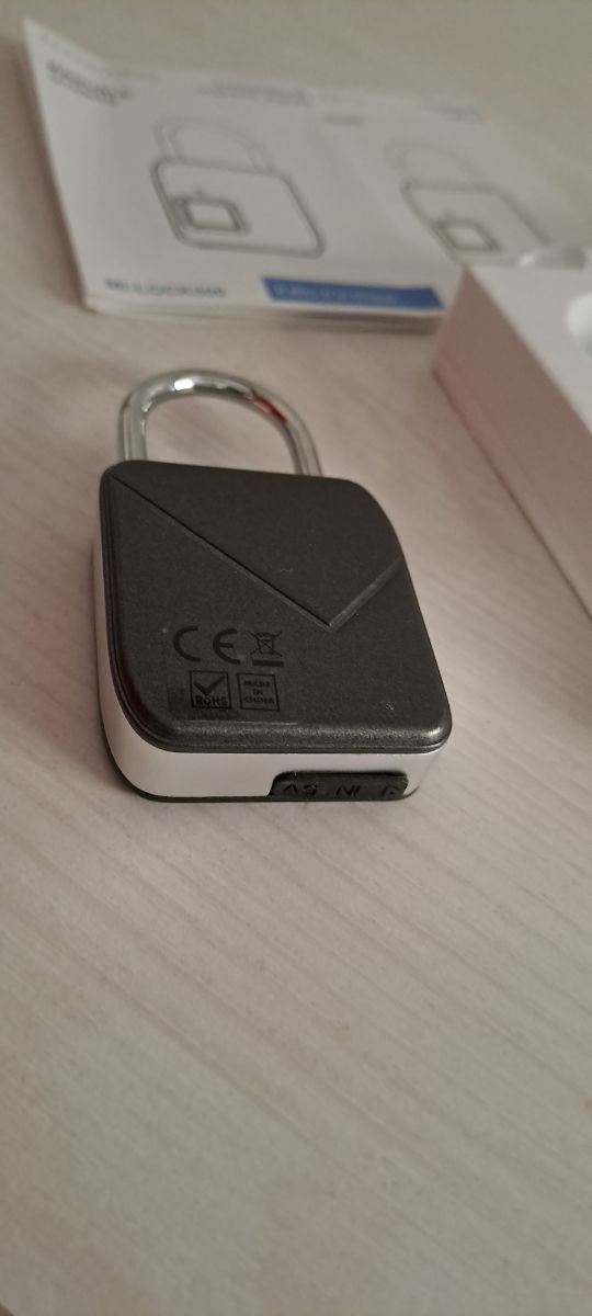 Lucchetto fingerprint digitale