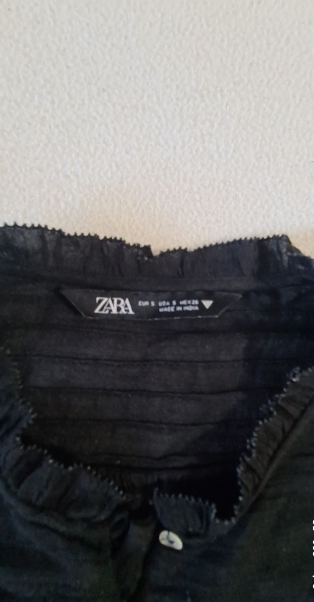 Camisa negra Zara