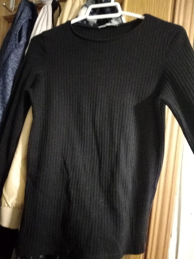 Suéter negro Zara talla S
