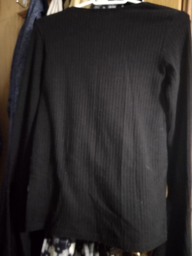 Suéter negro Zara talla S