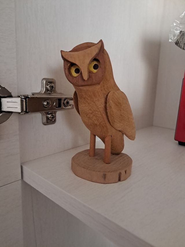 Búho de madera