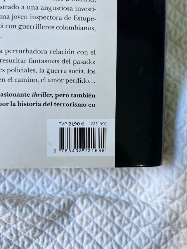 Libro “Nunca fuimos héroes” de Fernando Benzo.