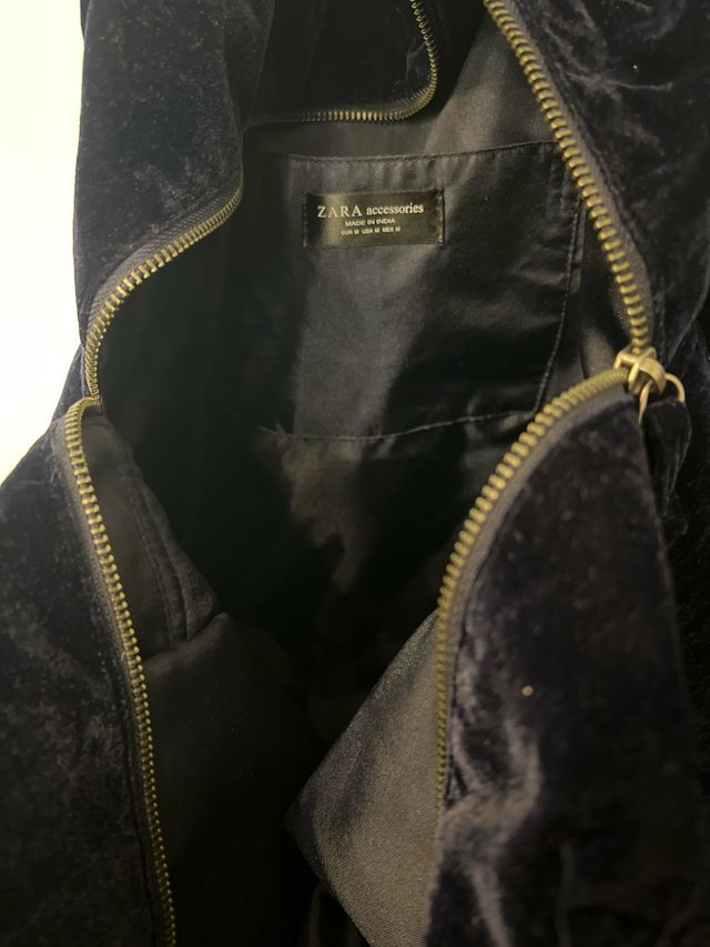 BOLSO SHOPPER TERCIOPELO ZARA