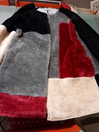 Cappotto in ecopelliccia patchwork