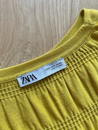 Top / jersey amarillo mostaza Zara