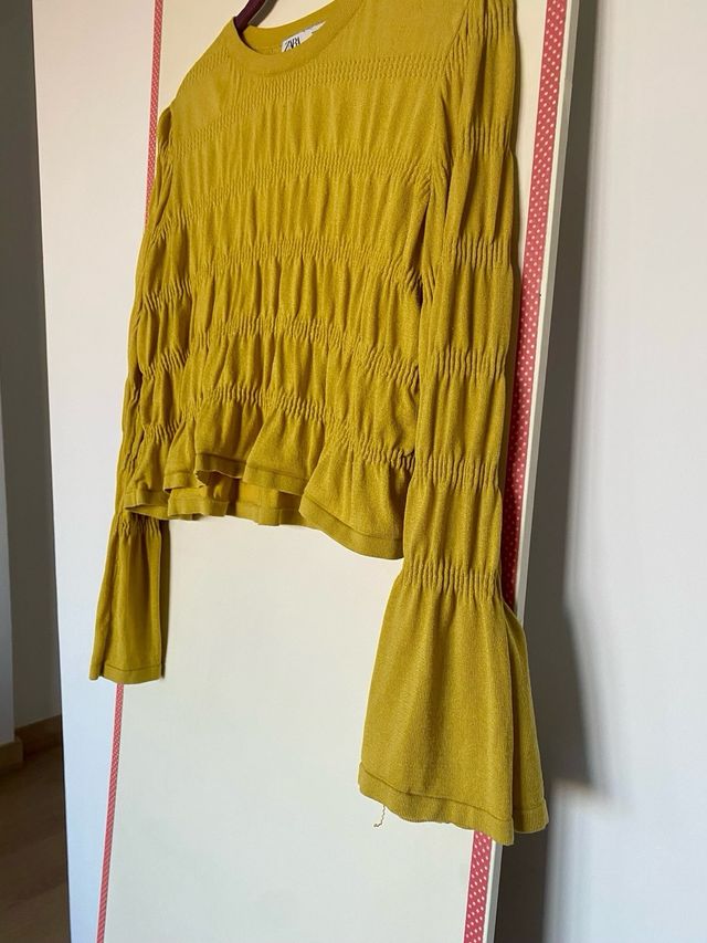 Top / jersey amarillo mostaza Zara