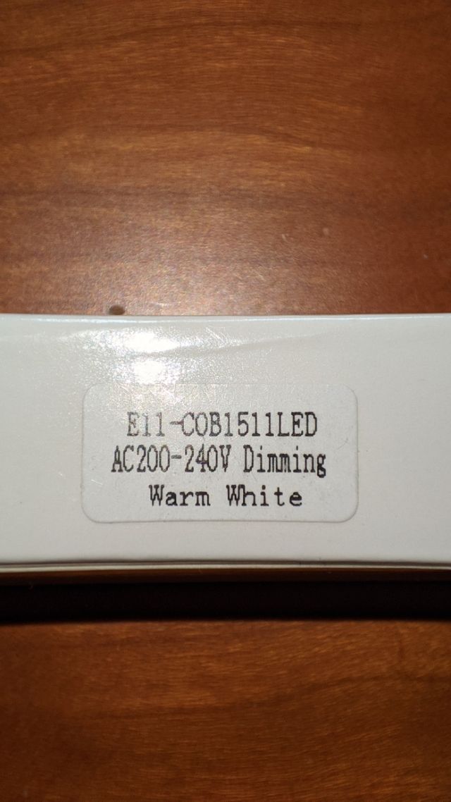 Bombilla E11 led de 5W Cálida NUEVA a 220W