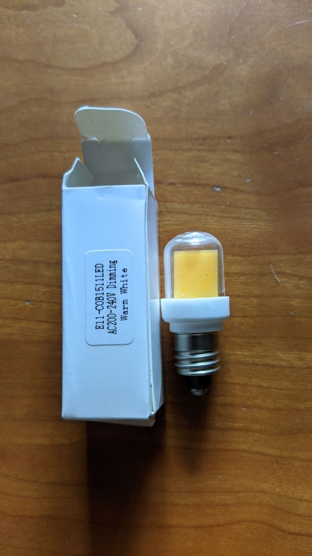 Bombilla E11 led de 5W Cálida NUEVA a 220W