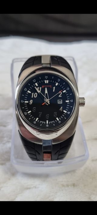 Reloj Pirelli.