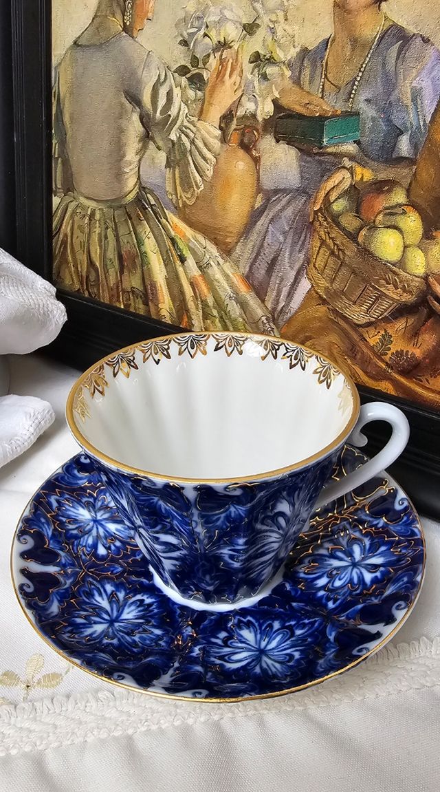 Taza de té, platillo. LFZ.