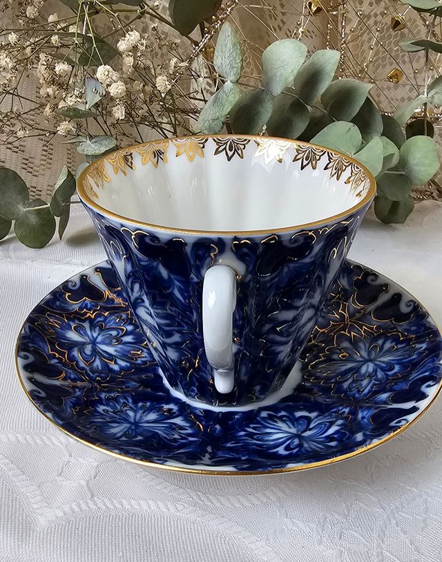 Taza de té, platillo. LFZ.