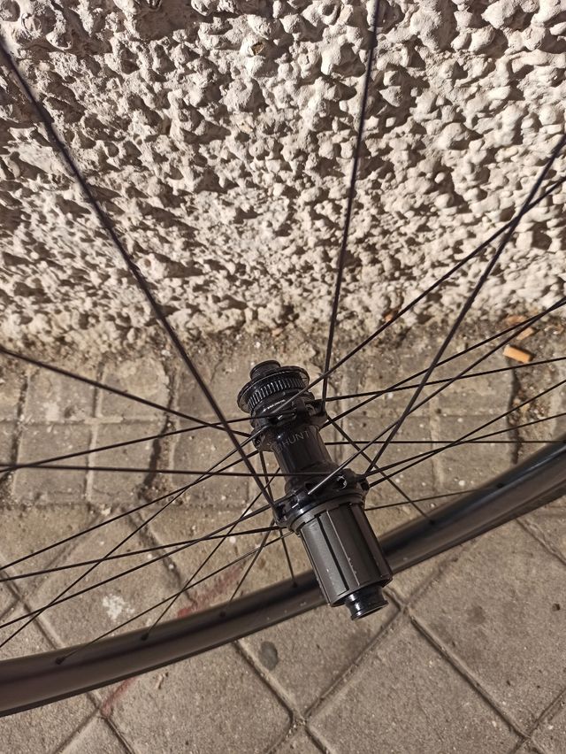 Ruedas HUNT SUB 50 LIMITLESS AERO