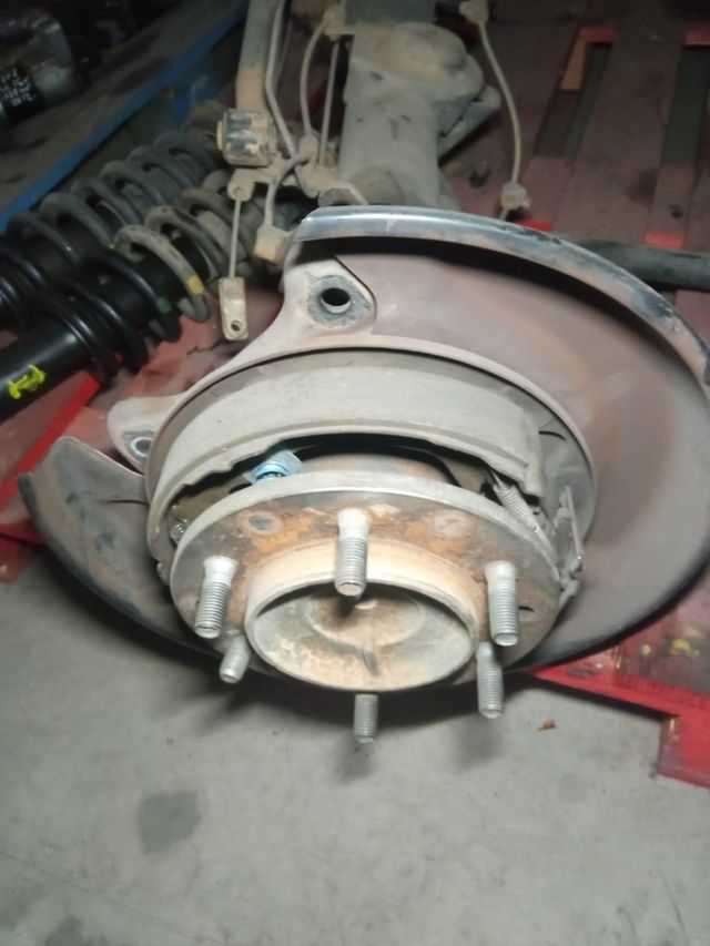 Piezas varias Toyota land cruiser 2001