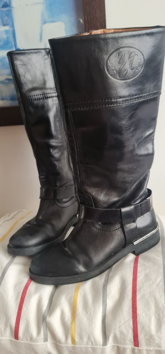 Botas niña negras t/ 35 tipo jinete Zara
