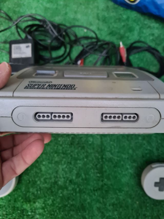 Super Nintendo with 2 controllers