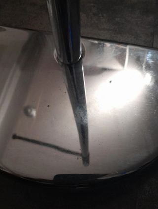 Portasalviette in acciaio da terra