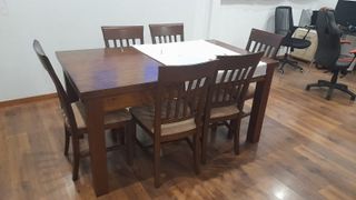 Conjunto de mesa de salón más 6 sillas