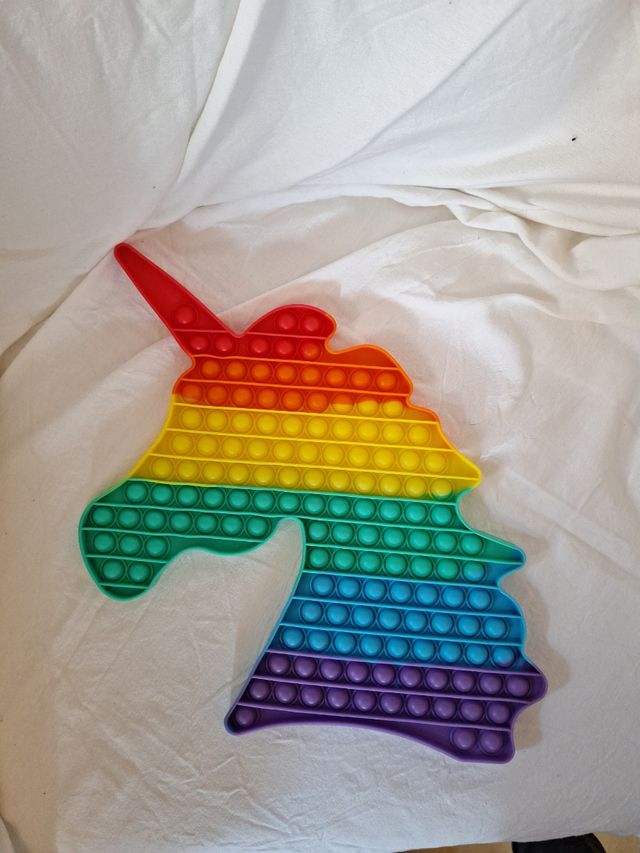 Fidget toy gigante pop it unicornio