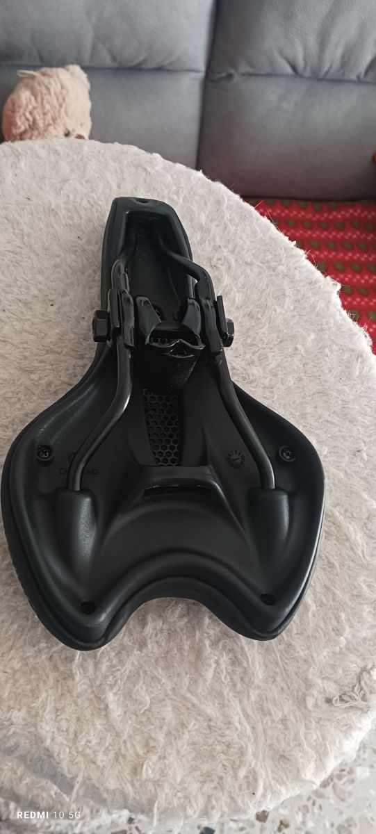 Vendo sellino e-bike nuovo 