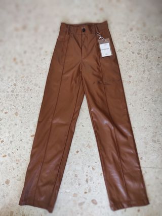 Pantalón cuero sintético Lywm woman