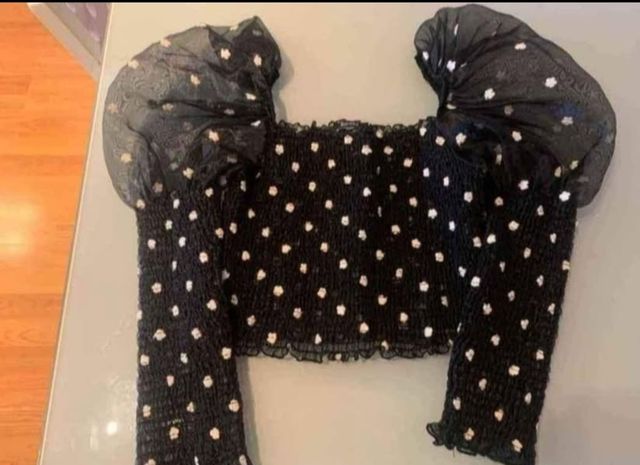 Bonito top!! talla XS-S