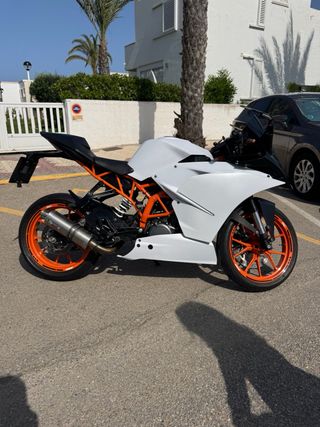 KTM RC 390 2015