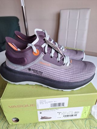 Sin estrenar Zapatilla trekking goretex Vasque Now