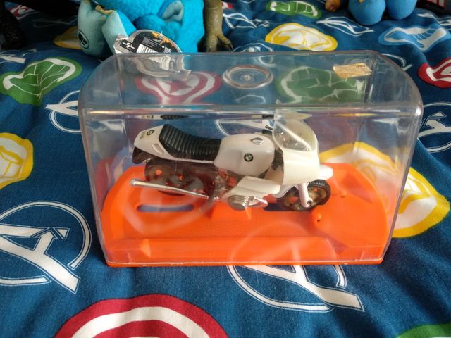 Motos en miniatura de los años 90 (2 modelos)