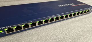 Switch Ethernet 16 puertos NETGEAR