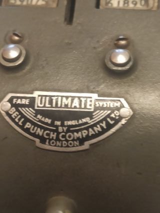 MAQUINA EXPENDEDORA DE BILLETES